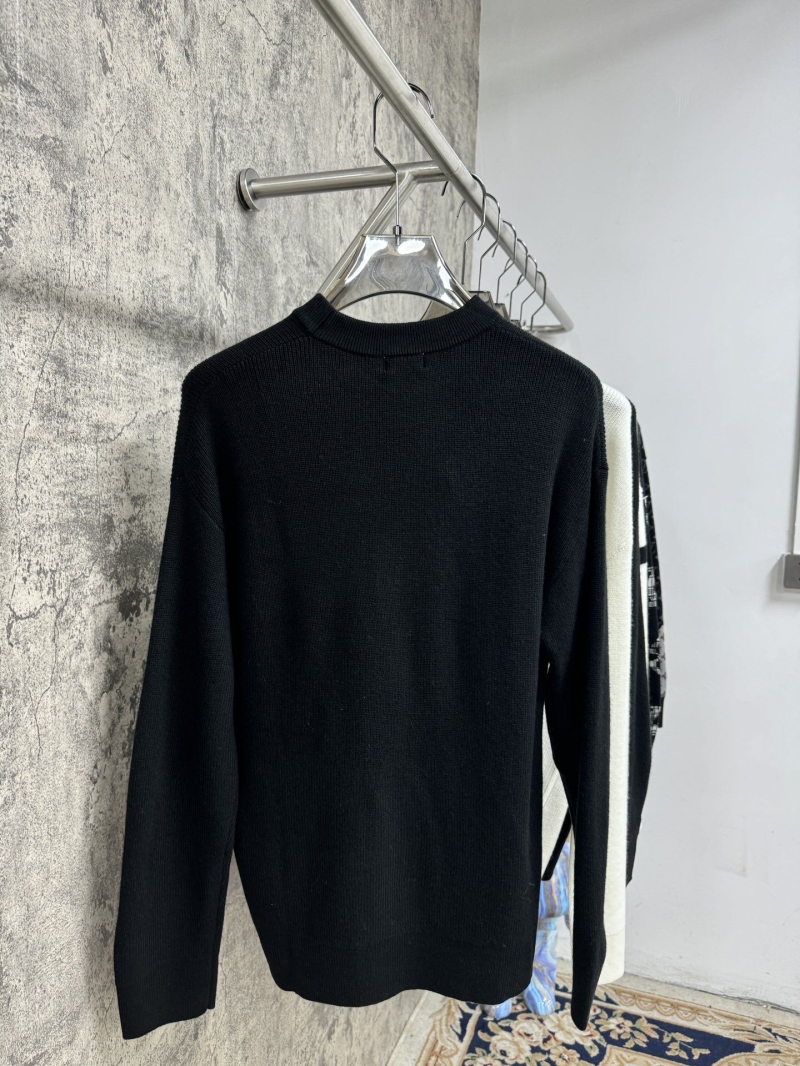 Bv*b*rry sweaters